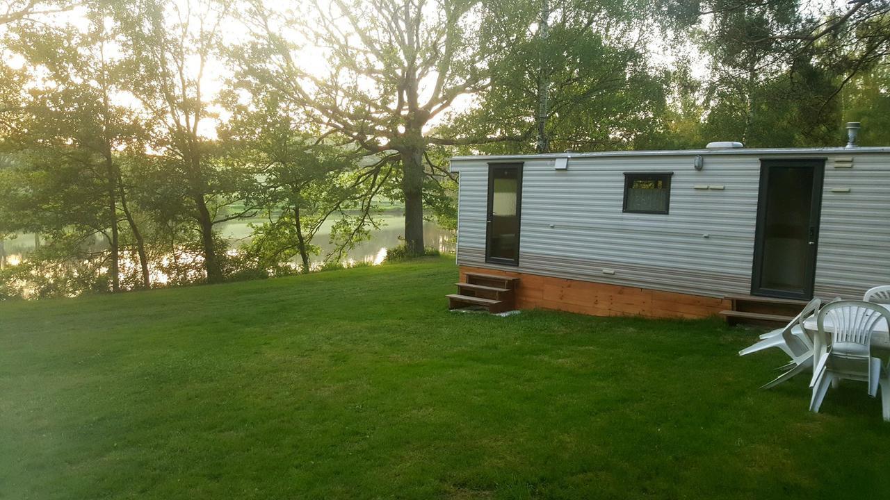 Camping De La Reuille Flere-la-Riviere Exterior photo