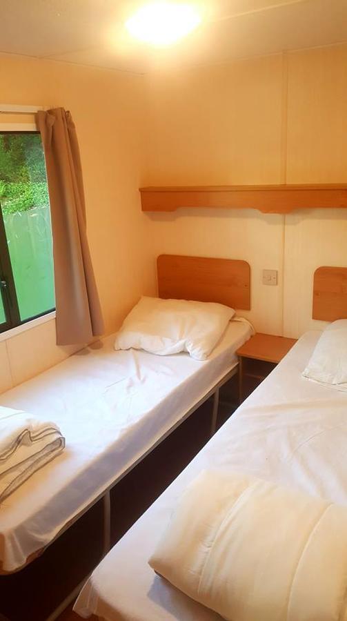 Camping De La Reuille Flere-la-Riviere Exterior photo